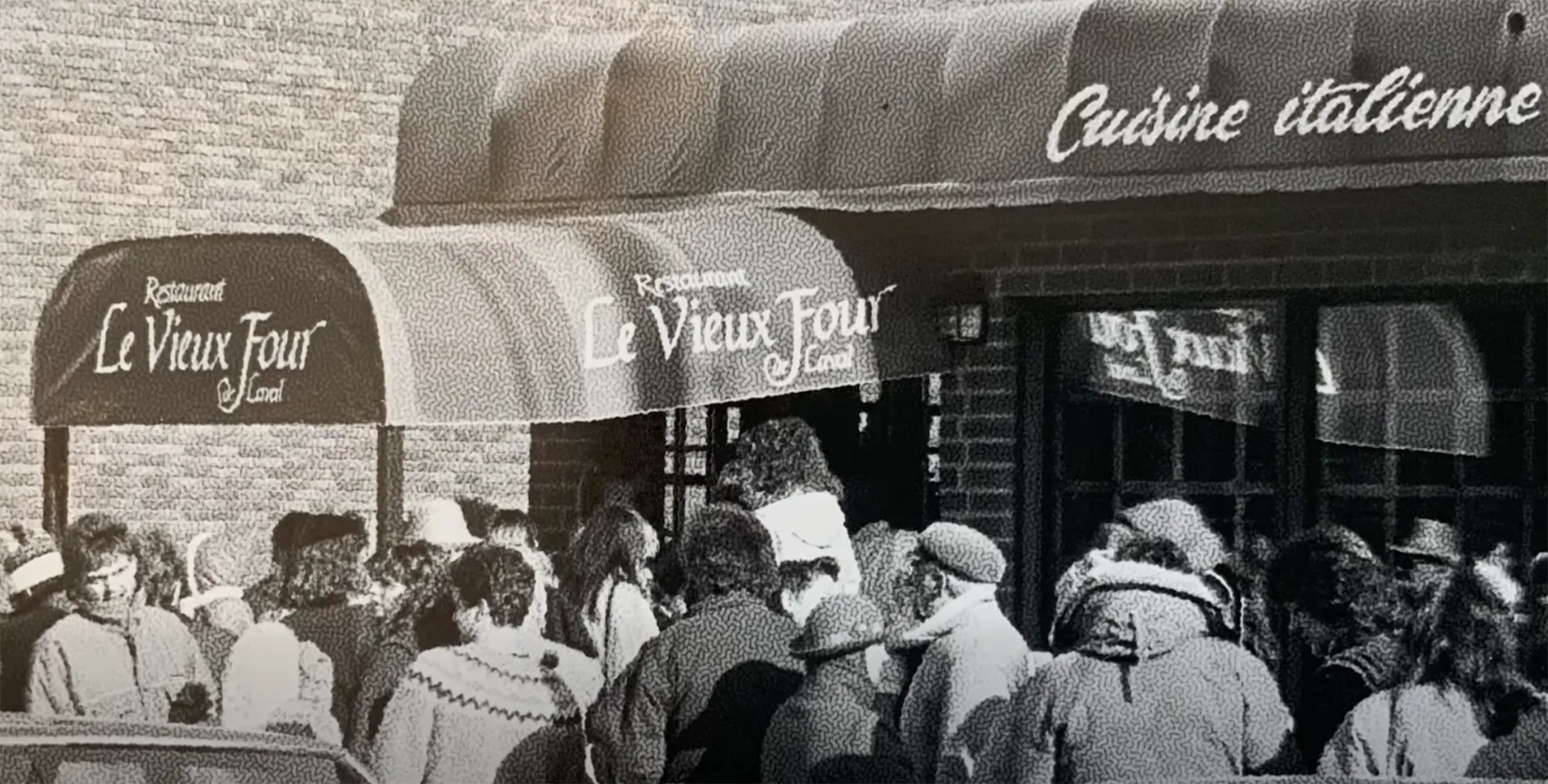 Le Vieux Four de Laval à ses débuts, boulevard Lévesque Est