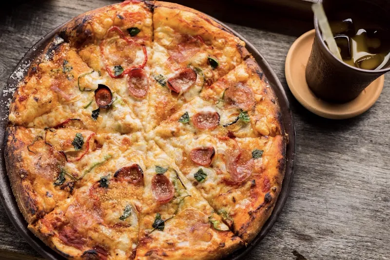 Pâte à pizza fraîche pétrie chaque matin au Vieux Four de Laval